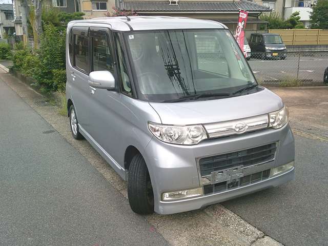 2008 Daihatsu Tanto – thumbnail 3