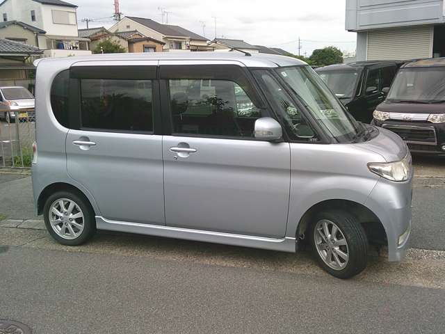 2008 Daihatsu Tanto – thumbnail 4