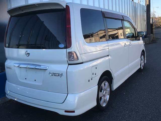 2007 Nissan Serena – thumbnail 2