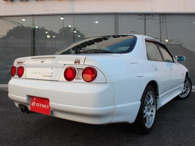 1998 Nissan Skyline GT-R Sedan – thumbnail 2
