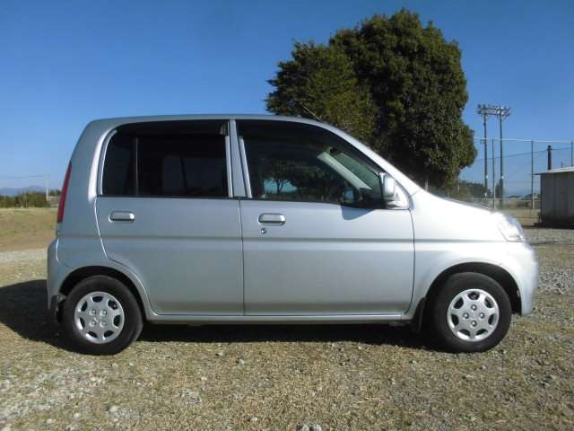 2003 Honda Life – thumbnail 4