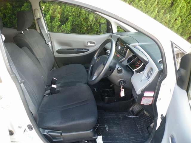 2006 Daihatsu Sonica – thumbnail 4
