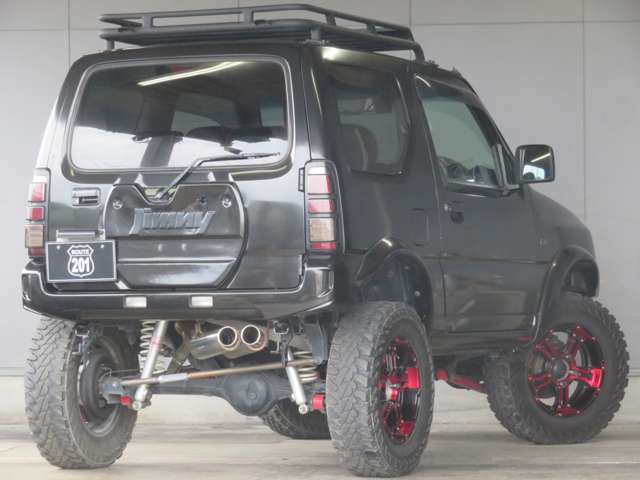2005 Suzuki Jimny – thumbnail 2