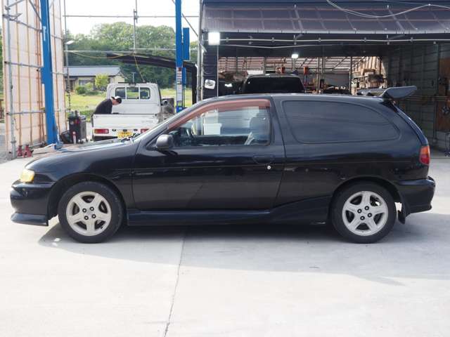 1996 Nissan Pulsar Serie – thumbnail 4