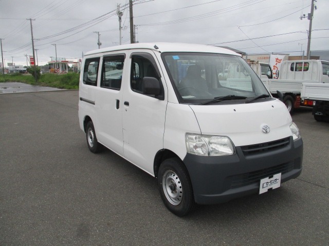 2010 Toyota TownAce Van