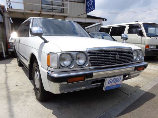 1998 Toyota Crown Van – thumbnail 2