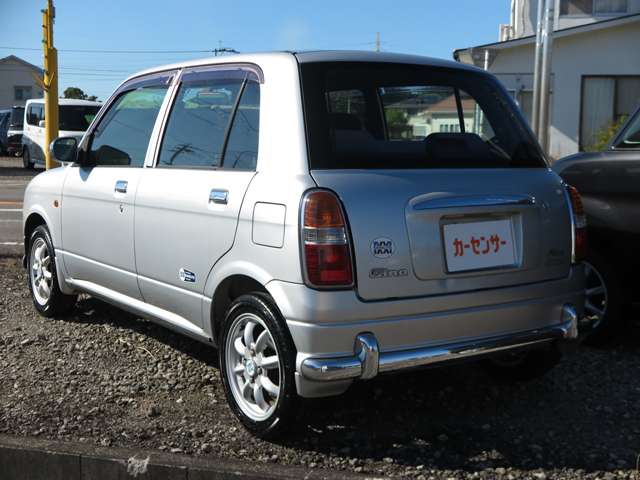 2001 Daihatsu Mira Gino – thumbnail 4