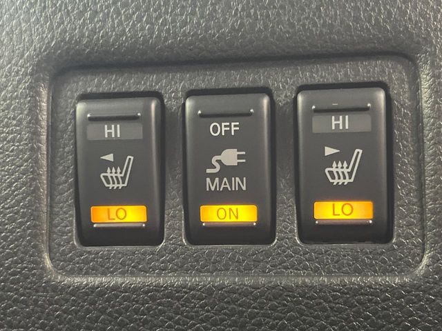 2010 Nissan Elgrand – thumbnail 4