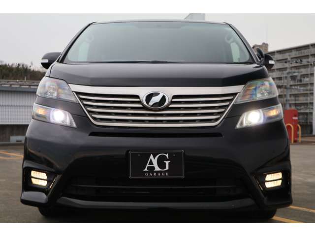 2010 Toyota Vellfire – thumbnail 4