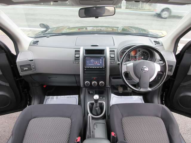 2009 Nissan X-Trail – thumbnail 3