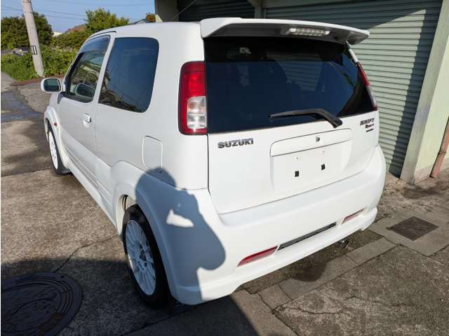2004 Suzuki Swift – thumbnail 4