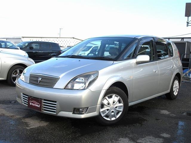 2001 Toyota Opa – thumbnail 3