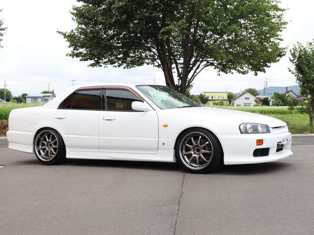 1998 Nissan Skyline – thumbnail 3
