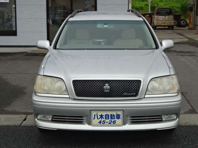 2001 Toyota Crown Estate – thumbnail 2