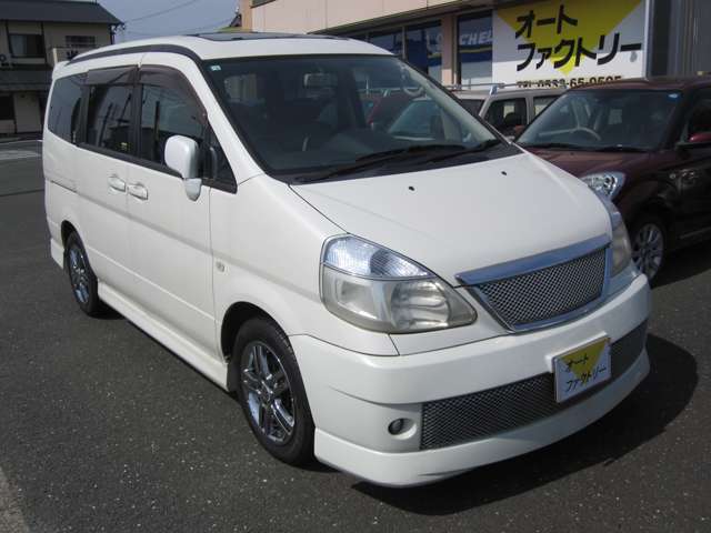 2002 Nissan Serena – thumbnail 2