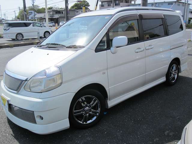 2002 Nissan Serena – thumbnail 3