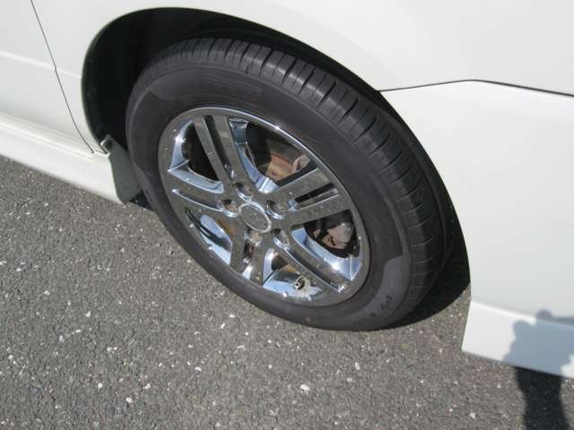 2002 Nissan Serena – thumbnail 4