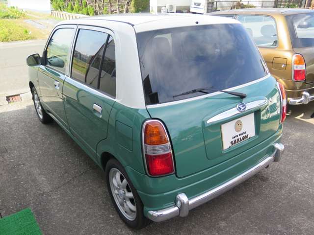 2004 Daihatsu Mira Gino – thumbnail 4