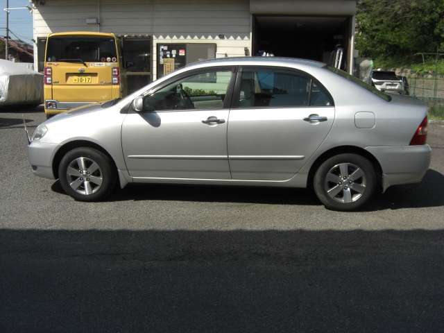 2002 Toyota Corolla – thumbnail 2