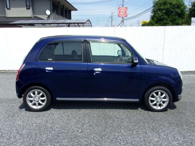 2006 Daihatsu Mira Gino – thumbnail 4