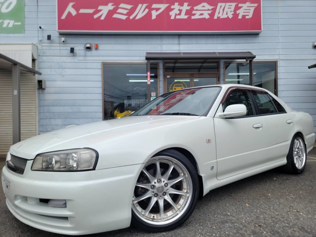 2000 Nissan Skyline