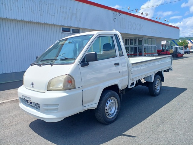 2004 Toyota TownAce Track