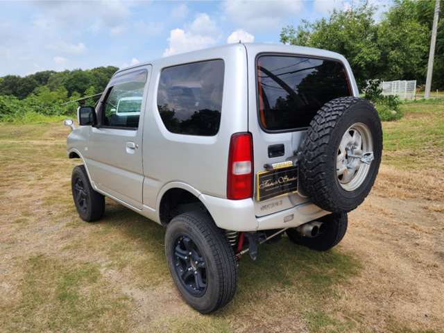 2006 Suzuki Jimny – thumbnail 4