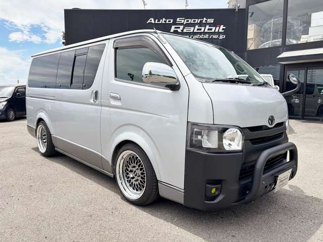 2007 Toyota Hiace – thumbnail 4