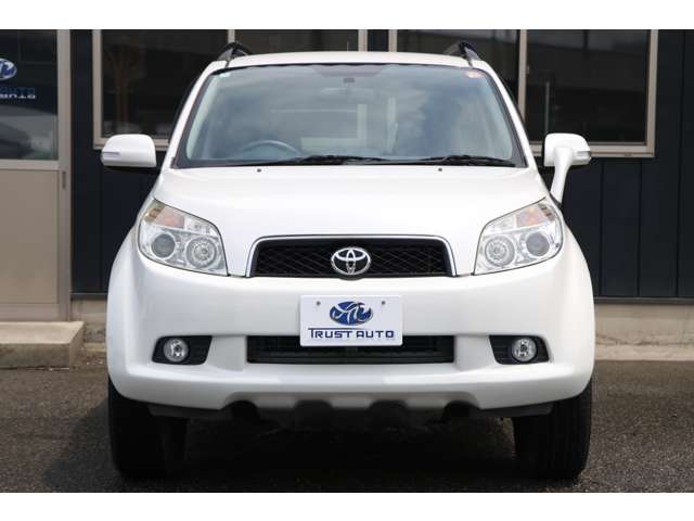 2008 Toyota Rush – thumbnail 2