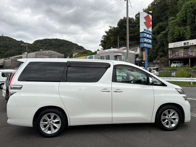 2009 Toyota Vellfire – thumbnail 4