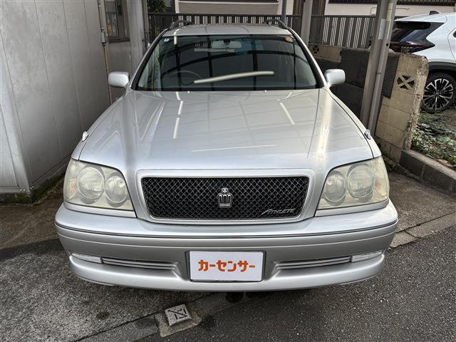 2002 Toyota Crown Estate – thumbnail 2
