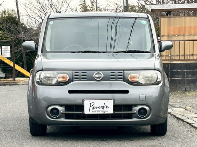 2010 Nissan Cube – thumbnail 2