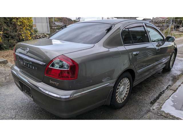 2003 Nissan President – thumbnail 3