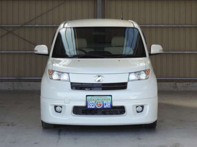 2009 Toyota bB – thumbnail 4