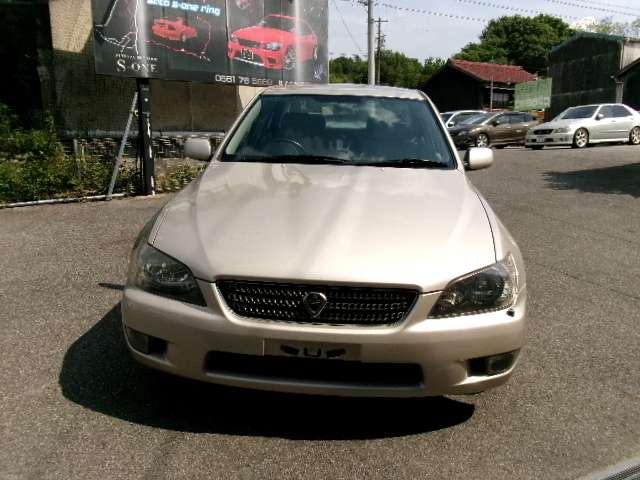 2004 Toyota Altezza – thumbnail 2