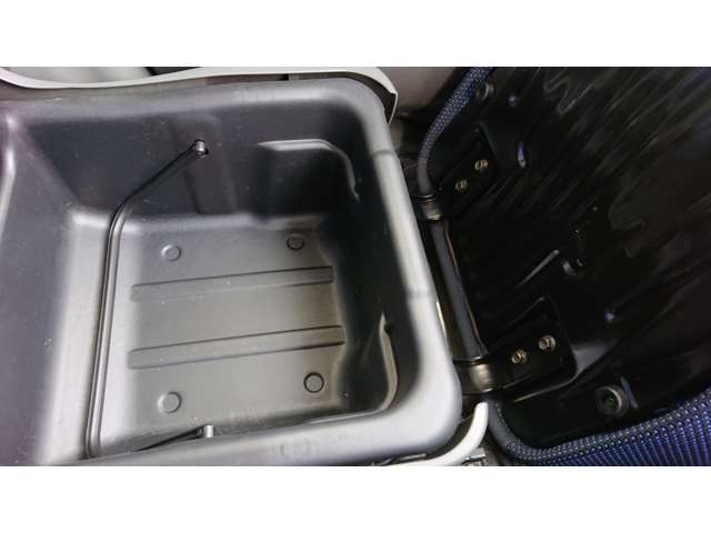 2000 Suzuki Wagon R – thumbnail 3