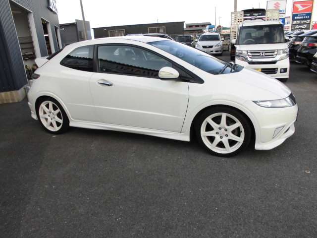 2009 Honda Civic Type R Euro – thumbnail 3