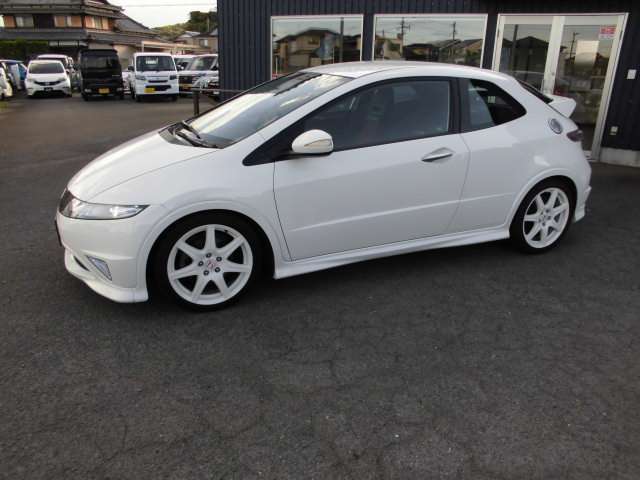 2009 Honda Civic Type R Euro – thumbnail 4