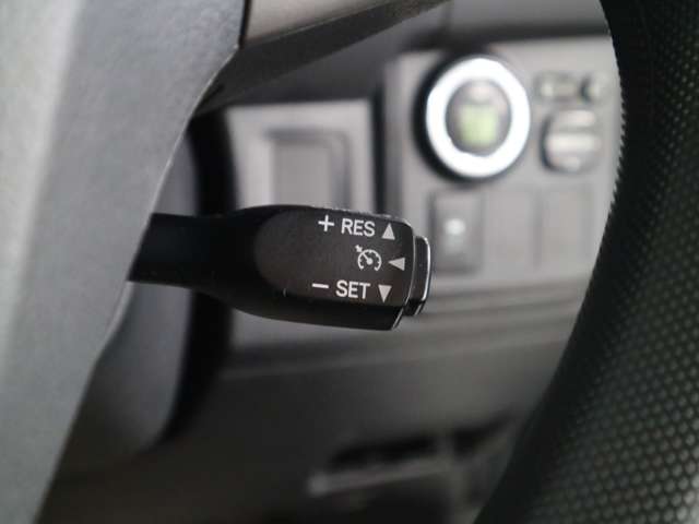 2010 Toyota Wish – thumbnail 4