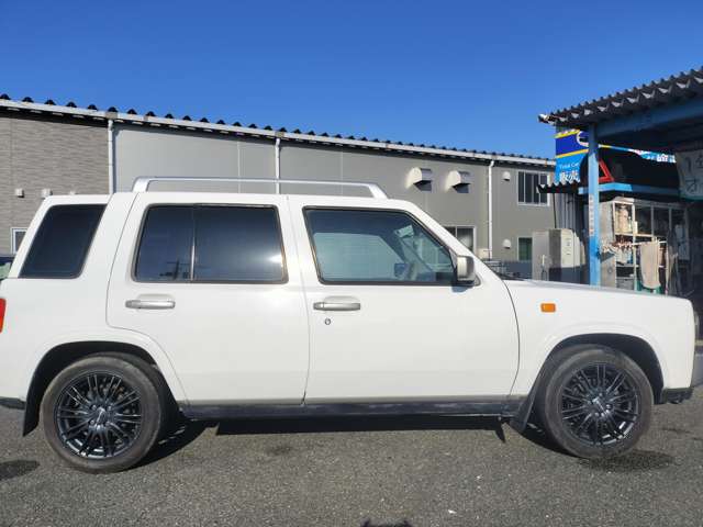 1995 Nissan Rasheen – thumbnail 4