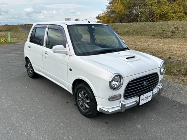 2000 Daihatsu Mira Gino