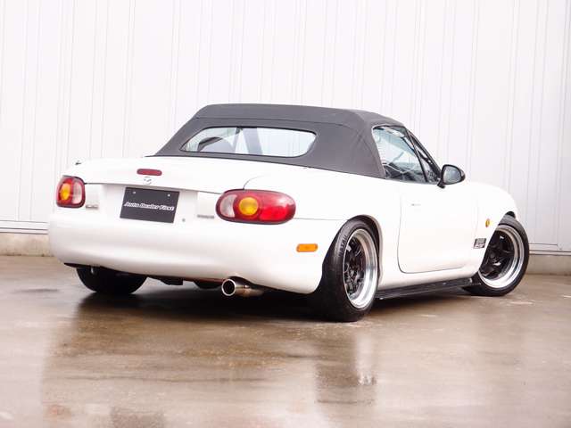 1998 Mazda Roadster – thumbnail 2