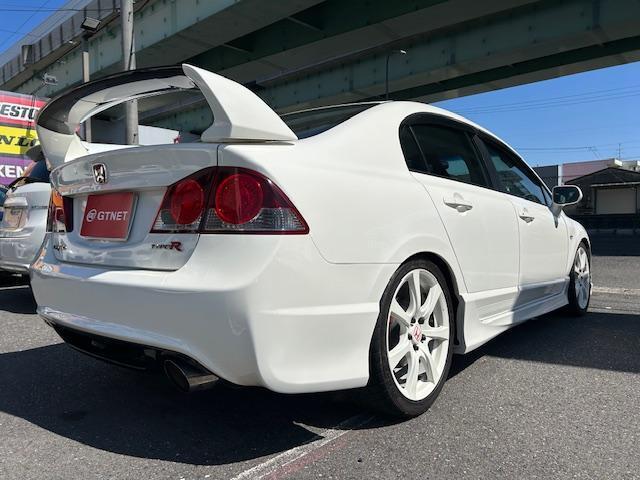 2007 Honda Civic Type R – thumbnail 2