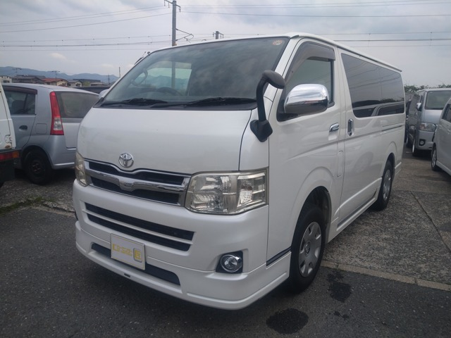 2010 Toyota Hiace