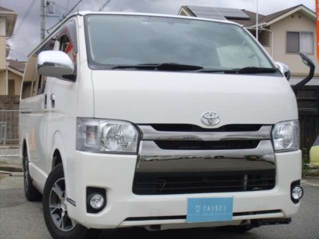 2009 Toyota Hiace – thumbnail 4