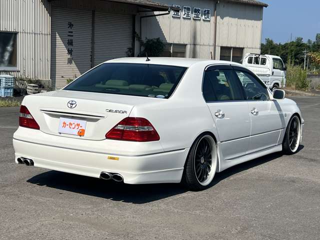 2006 Toyota Celsior – thumbnail 4