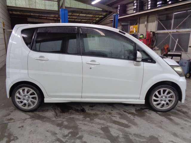 2008 Daihatsu Move – thumbnail 4