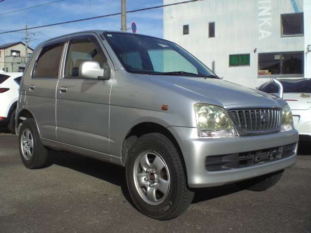2002 Daihatsu Terios Lukia – thumbnail 3