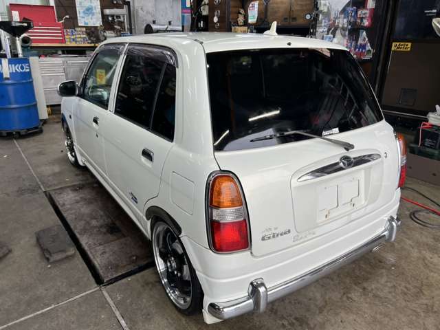 2002 Daihatsu Mira Gino – thumbnail 4