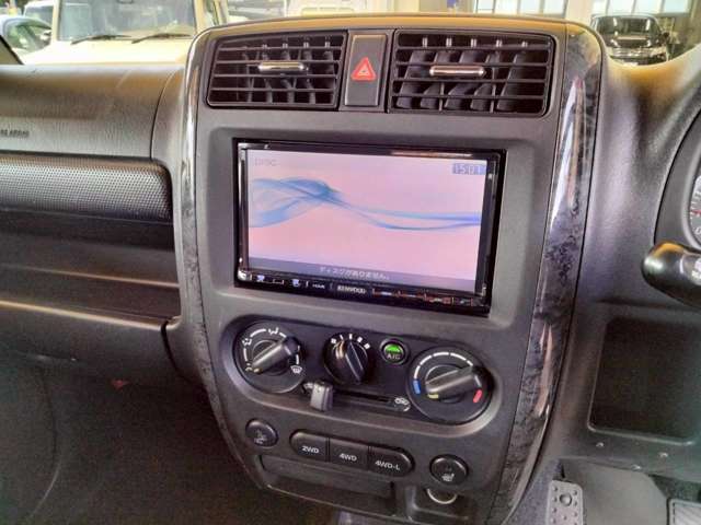 2008 Suzuki Jimny – thumbnail 3